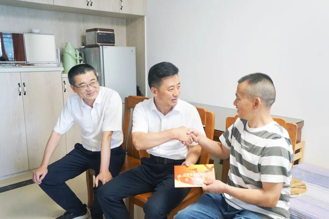 公司紀委書記趙增強、總會計師劉依斌.jpg 公司紀委書記趙增強、總會計師劉依斌.jpg
